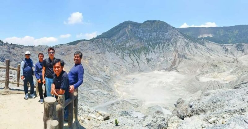 Bandung Tour : Volcano, Coffee Fields, Hot Springs Water - Itinerary Highlights