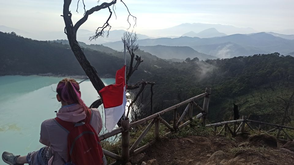Bandung: Volcano, Hot Spring, Mud Bathing, & Lake Tour - Photo Stop