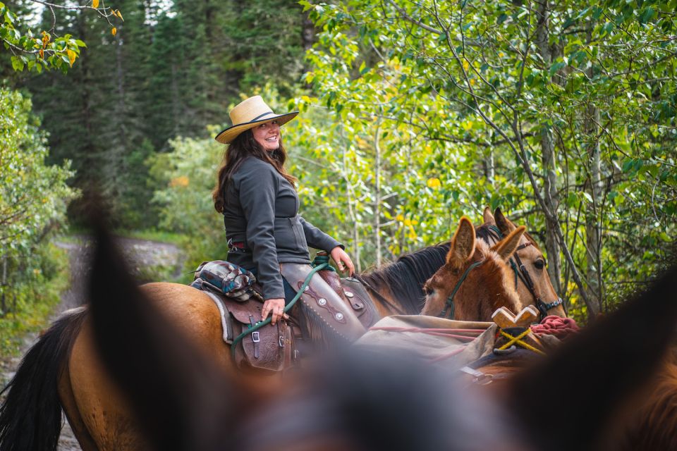 Banff: 2-Day Overnight Backcountry Lodge Trip by Horseback - Accommodations and Amenities