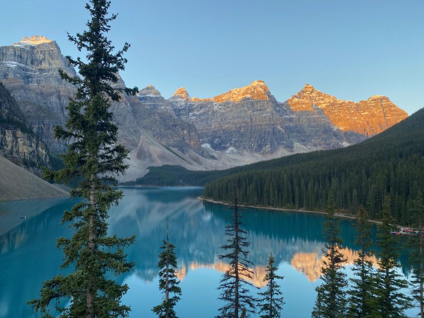 Banff/Canmore: Sunrise Experience at Moraine Lake - Travel to Lake Louise