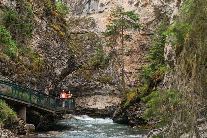 Banff: Gondola Ticket and Johnston Canyon Hiking Tour - Exploring the Highlights of Banff in a Single Day