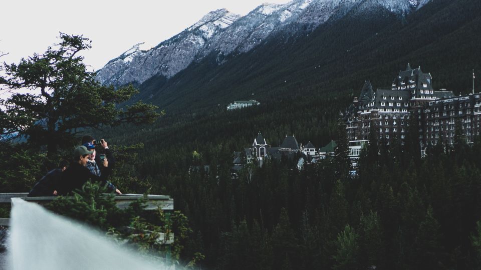 Banff: Highlights and Wildlife Group Tour - Tour Inclusions