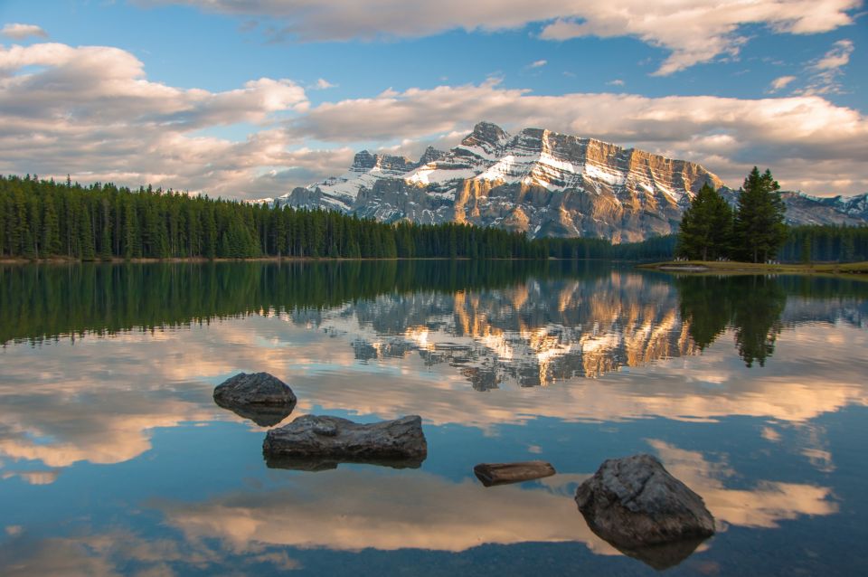 Banff: Highlights and Wildlife Group Tour - Tour Participant Minimum