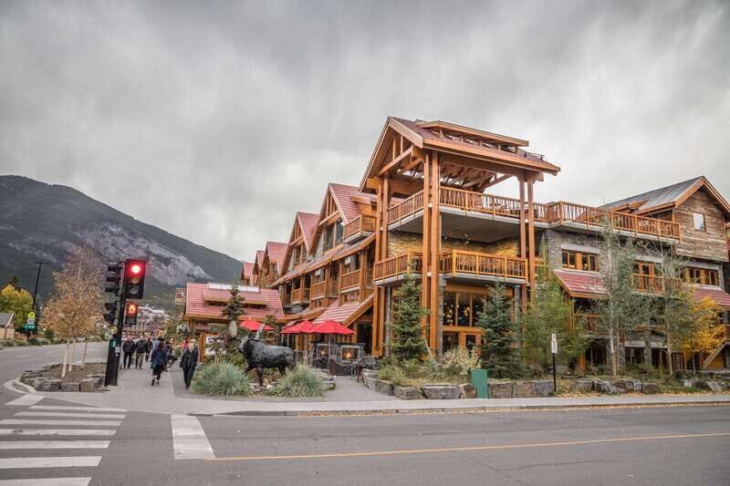 Banff: Journey to the Heart of the Canadian Rockies (2 Days) - An In-Depth Look at the Tour Itinerary