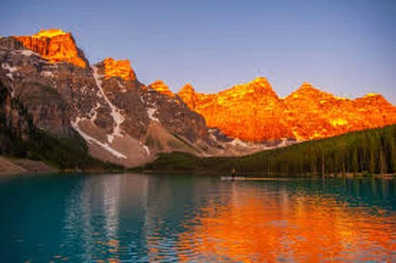 Banff : Lake Louise, Moraine, Emerald & Johnston Canyon tour - Frequently Asked Questions