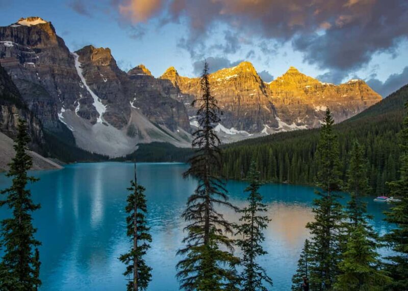 Banff Lake Louise, Moraine, Emerald Lake and Johnston Canyon - Who Will Love This Tour?