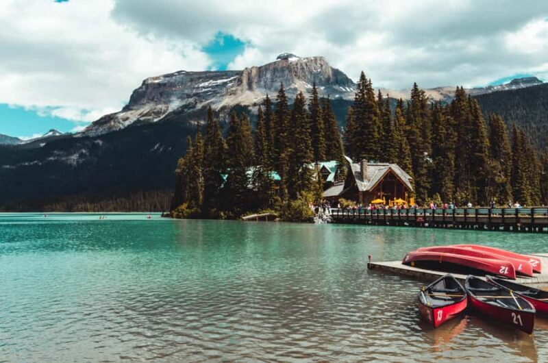 Banff: Lake Louise,Moraine, Minnewanka, Emerald Lake & Banff - FAQ