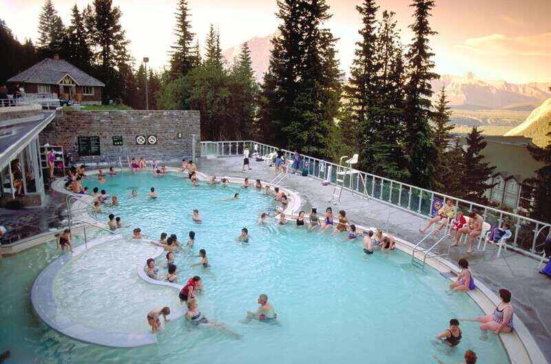 Banff National Park: Lake Louise & Upper Hot Springs Tour - Transport and Overall Value