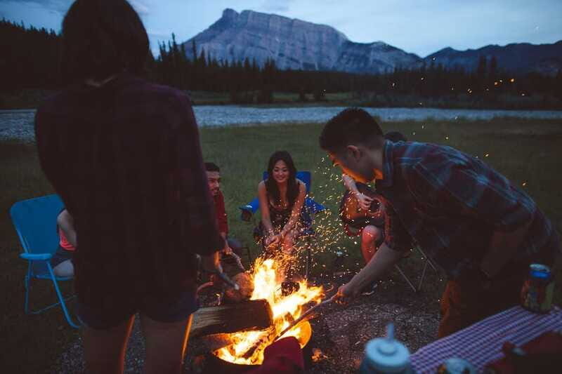 Banff: REMOTE Campfire Experience with Evening Walk - 2hrs - Authentic Experiences and Real Feedback