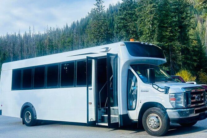 Banff to Calgary YYC Airport Shared Shuttle - Practical Details and Tips
