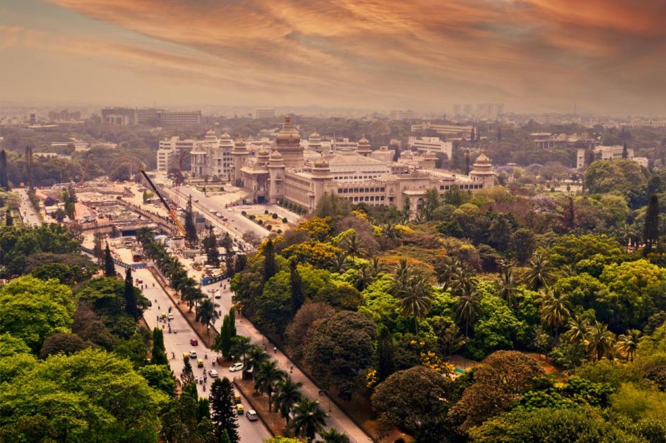 Bangalore Discovery: Temples, Markets, and Parks - Discovering KR Market