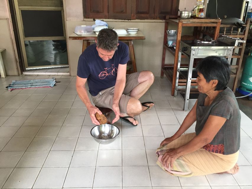Bangkok: 2-Day Thai Cooking Class in a Teak House - Scenic Boat Trip to Class