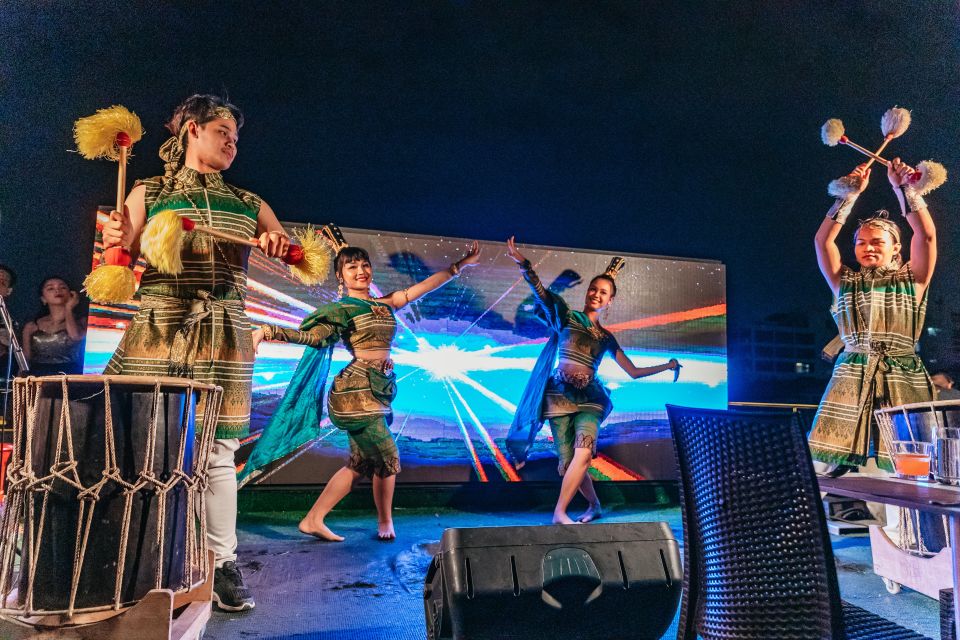 Bangkok: Alangka Luxury Buffet Dinner Cruise With Live Music - Enchanting Views of Bangkok Landmarks