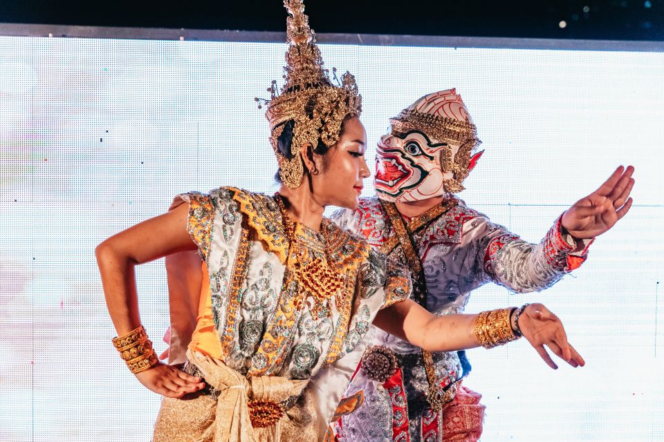 Bangkok: Alangka Luxury Buffet Dinner Cruise With Live Music - Frequently Asked Questions