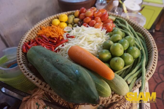 Bangkok Authentic Tasting Thai-Chinatown Walking Food Tour - Savoring the Authentic Flavors