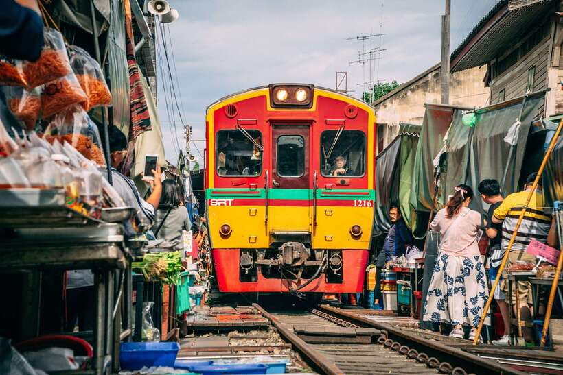 Bangkok: Ayutthaya, Railway & Floating Markets Full-Day Tour - Key Points