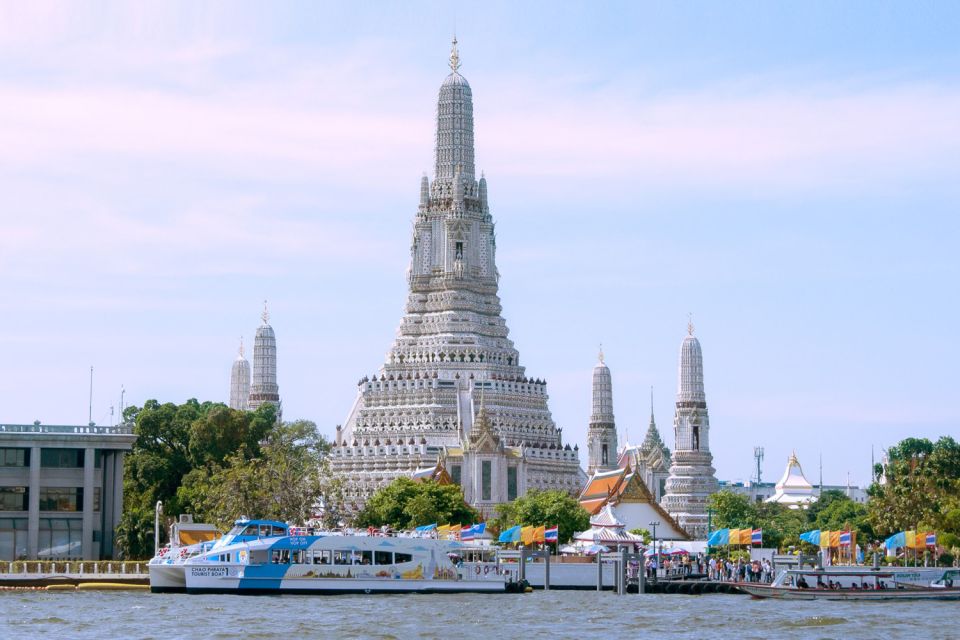 Bangkok: Chao Phraya River Hop-on Hop-off Boat - Boat Features and Schedule