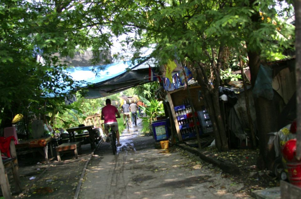 Bangkok: City Culture Half-Day Bike Tour - Key Points