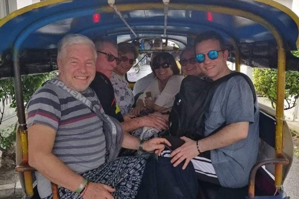 Bangkok: City Highlights and Landmarks Private Walking Tour - Grand Palace Exploration