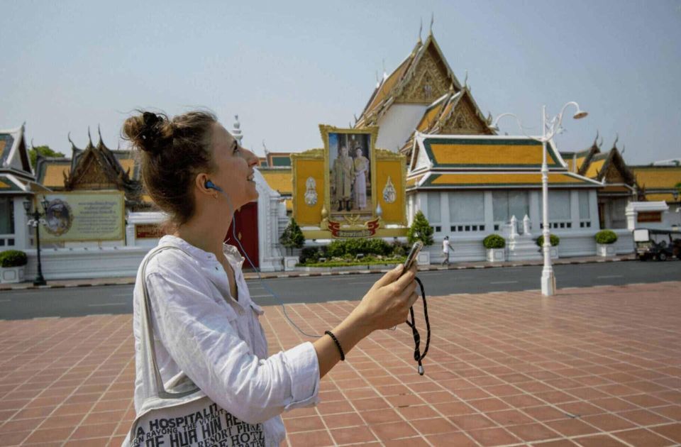 Bangkok: Cultural Gems Walking Tour + 2-Hour Dinner Cruise - Chao Phraya River Cruise