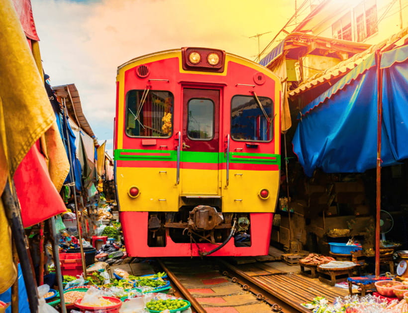 Bangkok: Damnoen Saduak Floating Market & Train Market Tour - Tour Features