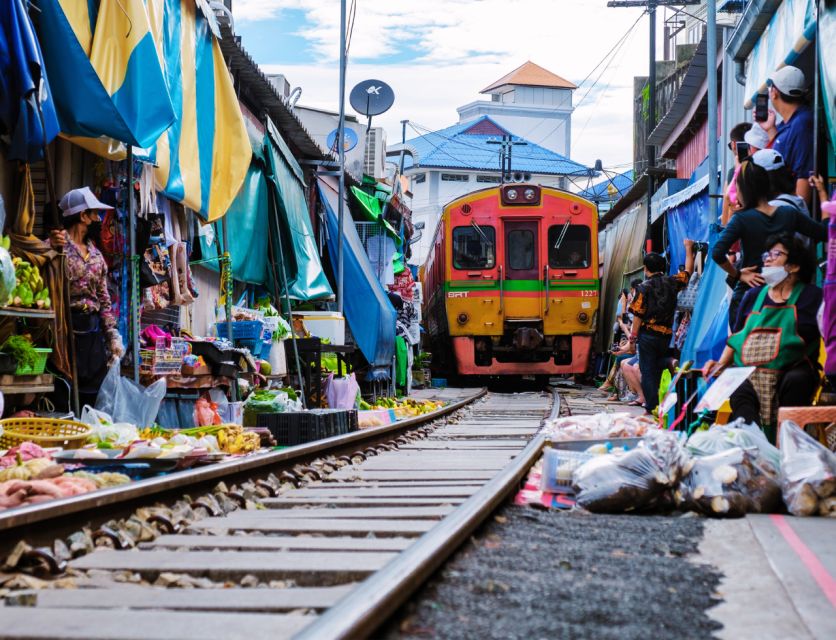 Bangkok: Damnoen Saduak Floating & Train Market Private Tour - Important Information