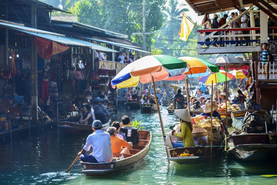 Bangkok: Damnoen Saduak, Train Market & Mahanakhon Day Trip - Damnoen Saduak Floating Market