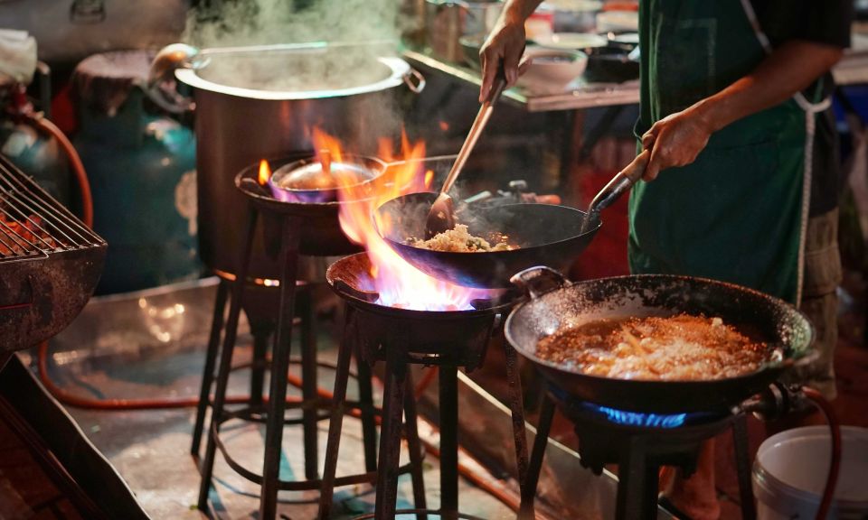 Bangkok: Discover a Taste of Chinatown – 2 Hr Walking Tour - Key Points