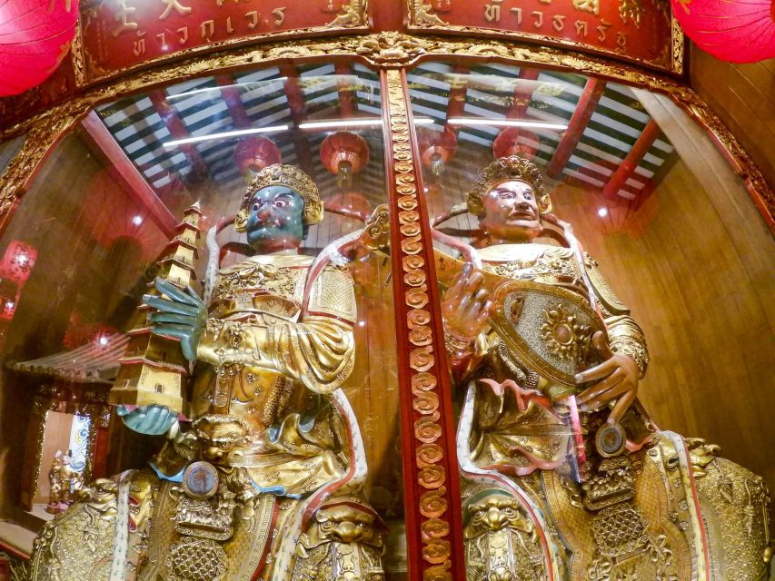 Bangkok: Discover a Taste of Chinatown – 2 Hr Walking Tour - Savory Local Dishes and Snacks