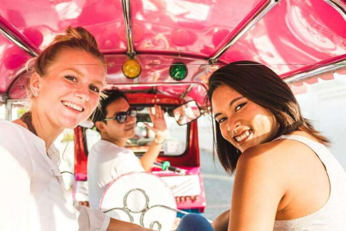 Bangkok Electric Tuk Tuk & Food Tour: Thonburi & Wang Lang - Baan Bu Bronzework Community