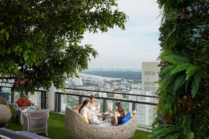 Bangkok: Enjoy Fine Thai Food With Panoramic Rooftop Views - Customer Feedback and Ratings