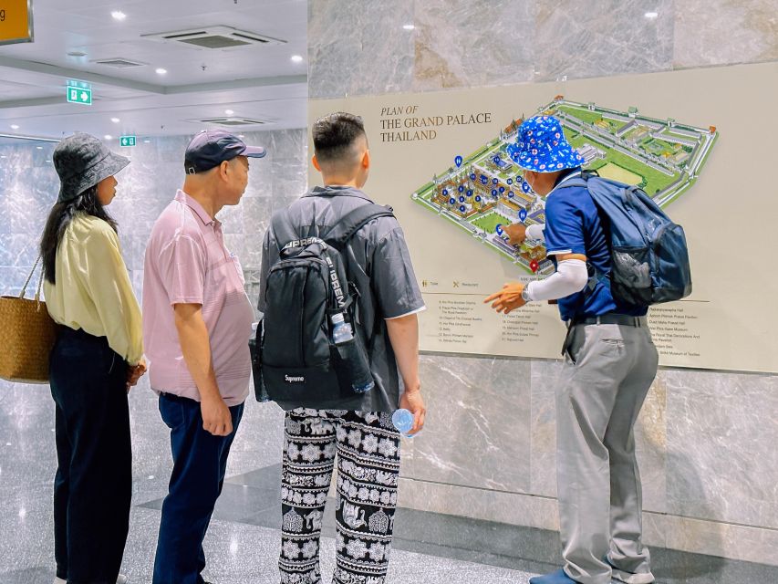 Bangkok: Grand Palace and Emerald Buddha Half-Day Tour - Live Tour Guide and Languages
