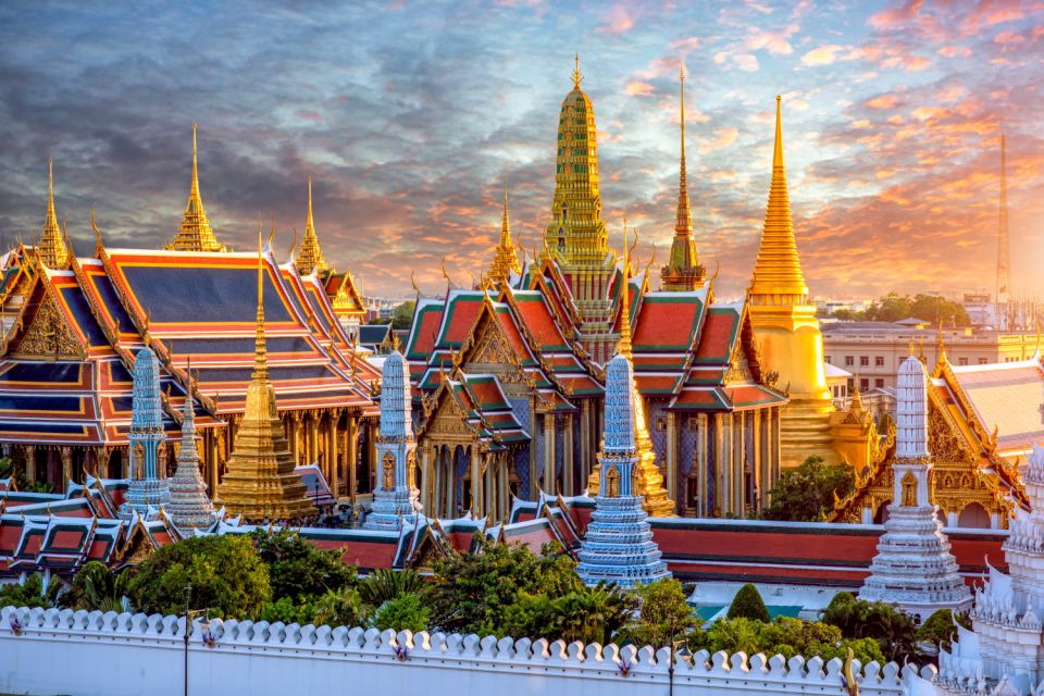 Bangkok: Grand Palace Self-Guided Walking Tour - Architectural Marvels of the Palace