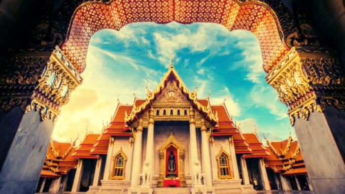 Bangkok: Half-Day Guided City Tour With Temples - Visiting the Marble Masterpiece of Wat Benchamabophit