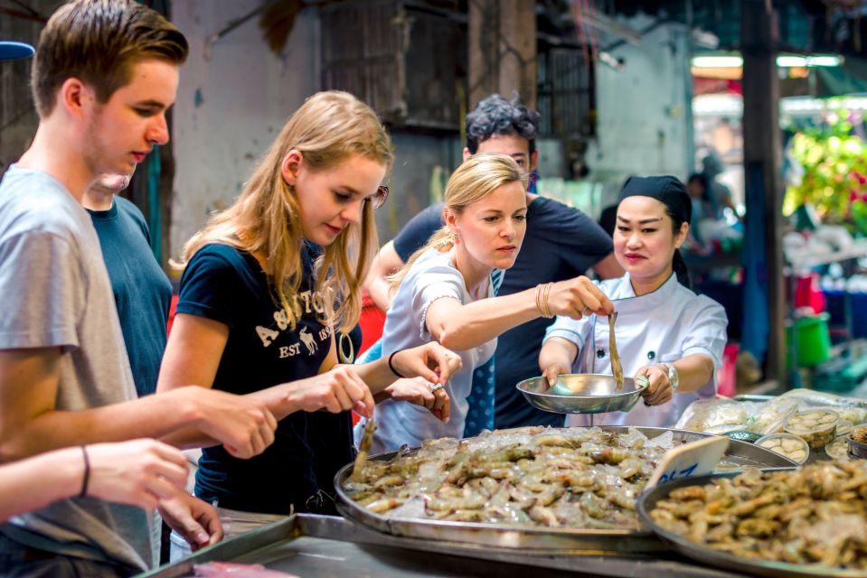 Bangkok: Half-Day Thai Cooking Class in Bangrak District - Immersive Market Tour
