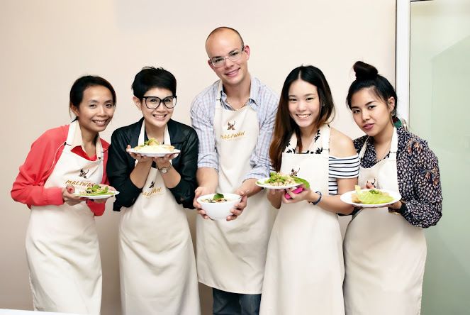 Bangkok: Half-Day Thai Cooking Class With Market Tour - Personalized Guidance From the Chef