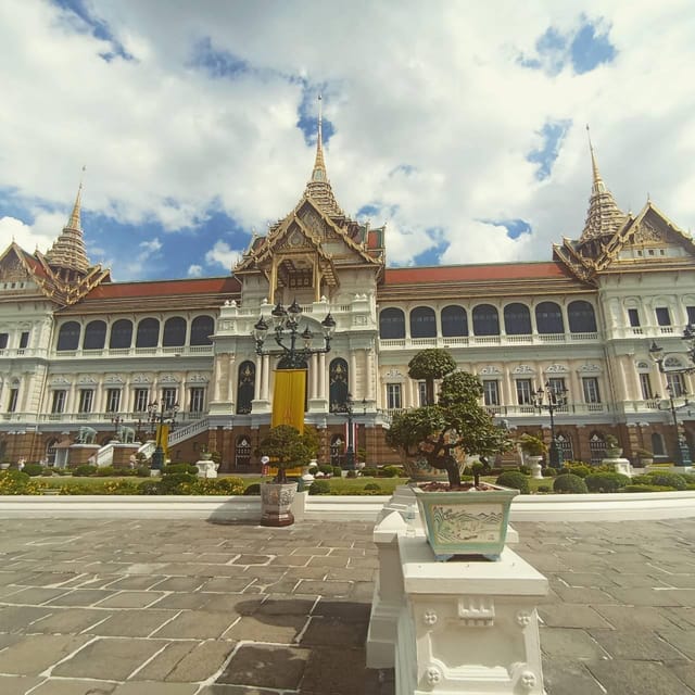 Bangkok : History Temples Markets and Food Tasting - Frequently Asked Questions
