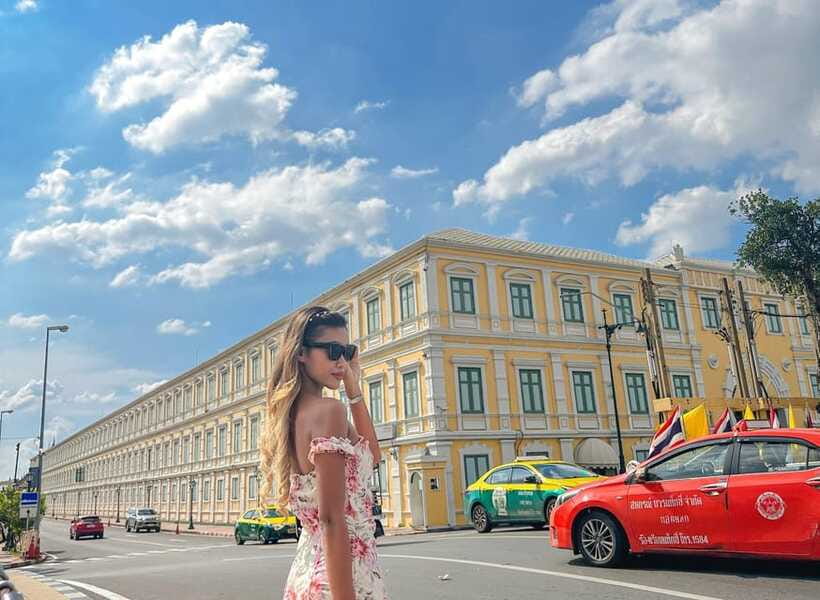 Bangkok: Instagram Tour With Professional Photographer - Participant Requirements and Restrictions
