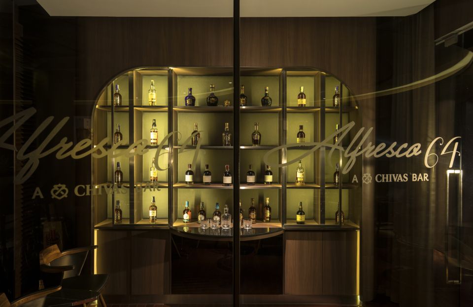 Bangkok: Lebua Rooftop Bar Reservation & Round-Trip Transfer - Reservation Inclusions and Restrictions