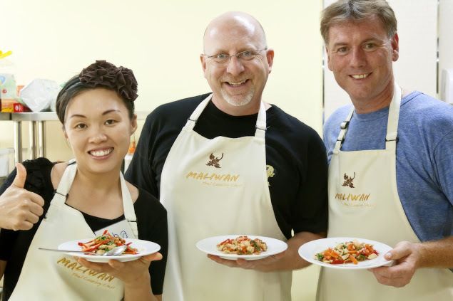 Bangkok: Maliwan Thai Cooking Class With Market Tour - Key Points