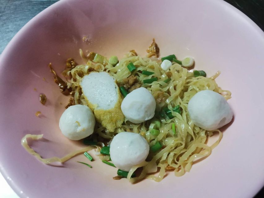 Bangkok: Michelin Guide Street Food Tour by Tuk Tuk - Frequently Asked Questions