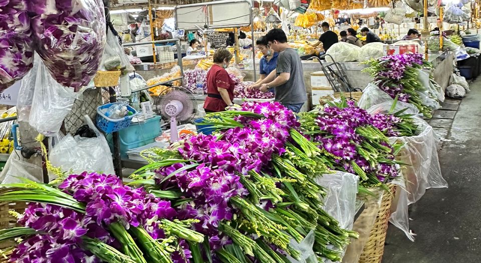 Bangkok Night Tour: Food, Temple & Tuk-Tuk - Frequently Asked Questions