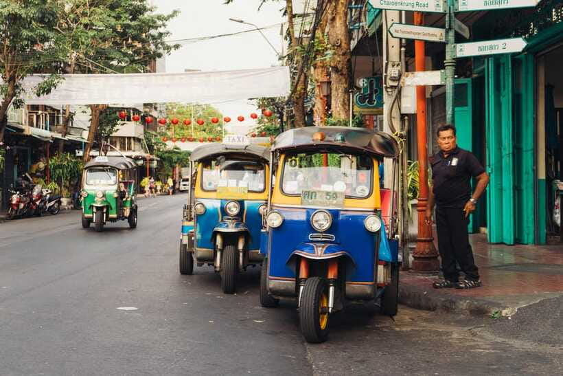 Bangkok: Private Riverside, Boat Ride & Chinatown, 1 Day - Visit to the Artists House