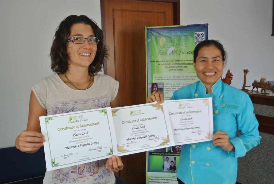 Bangkok: Professional Thai Fruit and Vegetable Carving Class - Class Inclusions
