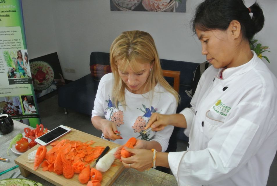Bangkok: Professional Thai Fruit and Vegetable Carving Class - Cancellation Policy