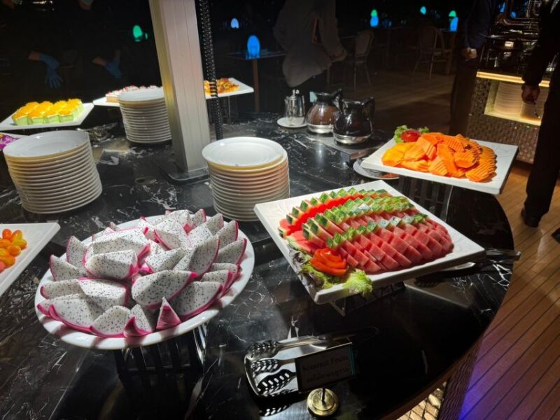 Bangkok: Royal Galaxy Chao Phraya River Dinner Cruise - Itinerary and Highlights