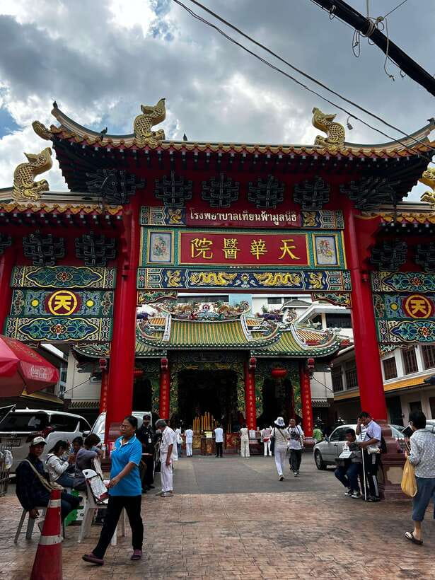 Bangkok: Sampeng Market Guided Tour Biggest Wholesale Market - Included Features