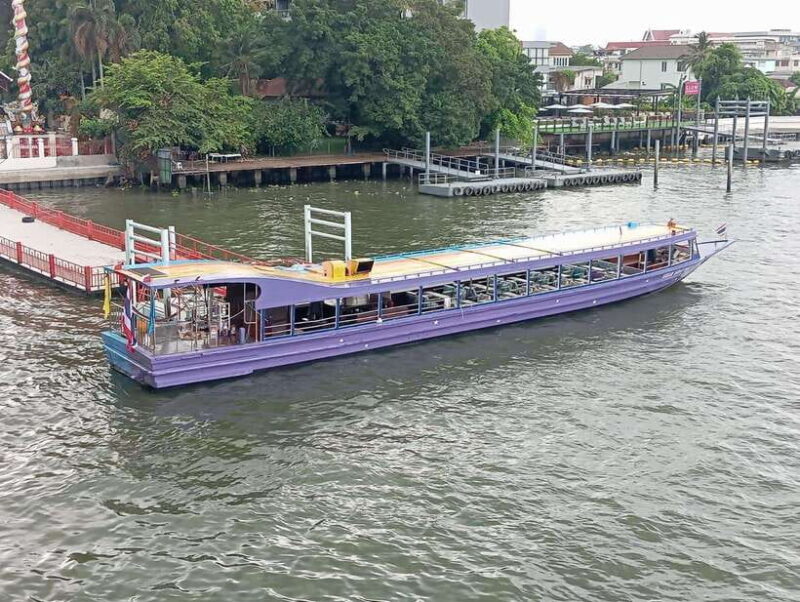 Bangkok: Slow Boat Tour on the River To/From Ayutthaya - Onboard Experience