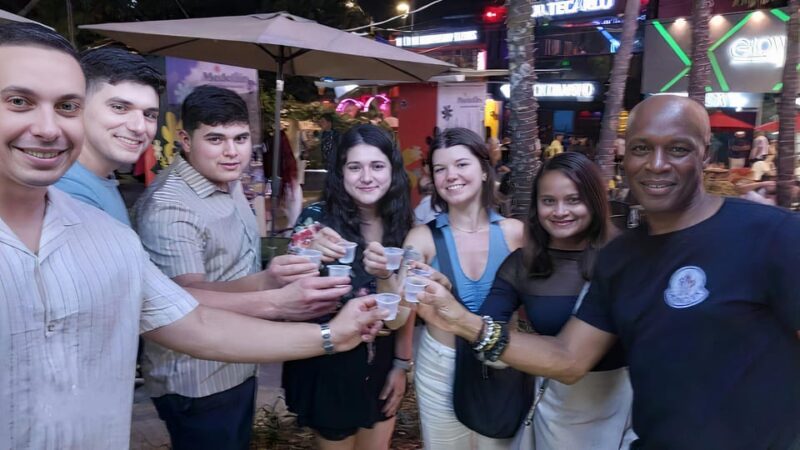 Bangkok: Soi Cowboy, Nana, Soi 11, Rooftops, Clubs & Go Gos - Key Points