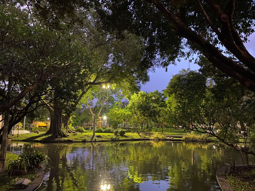 Bangkok - The Old Town Walk - Local Charm and Culture